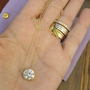 Melinda Maria NWT Mama Baroness Pendant Gold White Diamondettes
